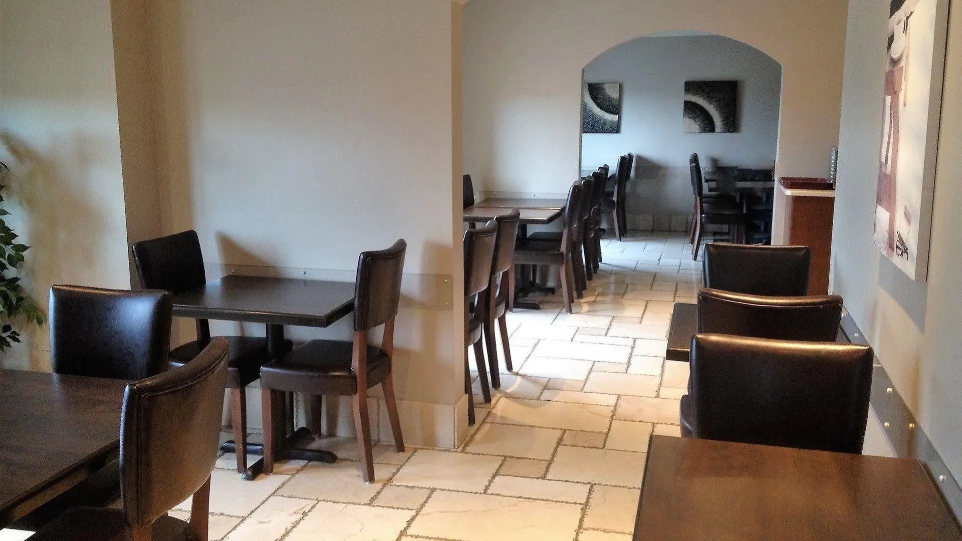 Hotel Brossard